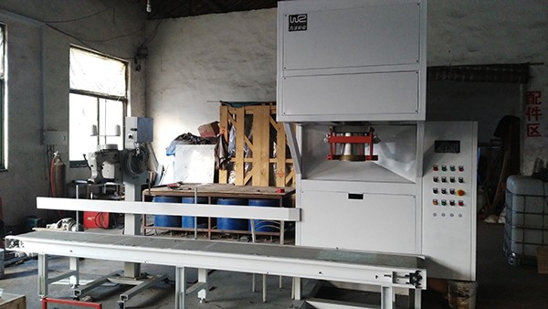 敞口袋包裝設備圖片