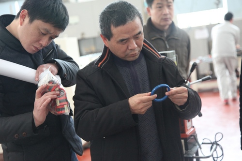 �Ͽ����b��F(xi��n)��(ch��ng)�鿴�����ܷ�Ȧ.jpg